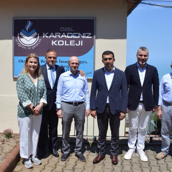 Trabzon İl Milli Eğitim Müdürü Sayın Hüseyin Burak Fettahoğlu, okulumuzu ziyaret etti.